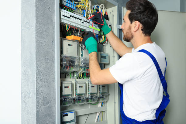 Best Emergency Electrical Repair  in Larch Y, WA