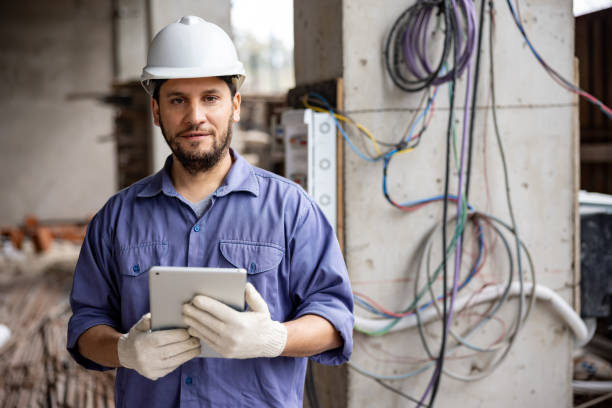 Best Local Electrician Companies  in Larch Y, WA